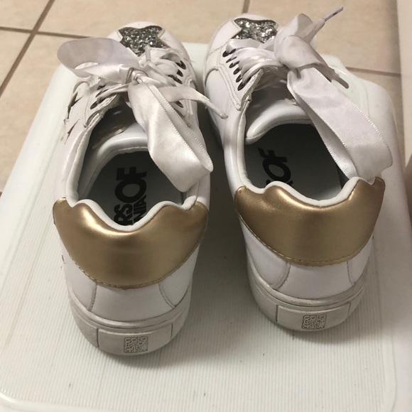 Colors of California Sneakers - Picture 3 of 8